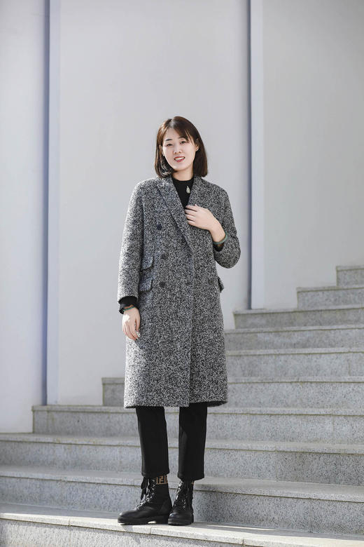 火桐hooton 新年战袍 30羊绒拼色长款大衣 商品图3