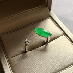 爆款阳绿翡翠马眼戒指定制链接