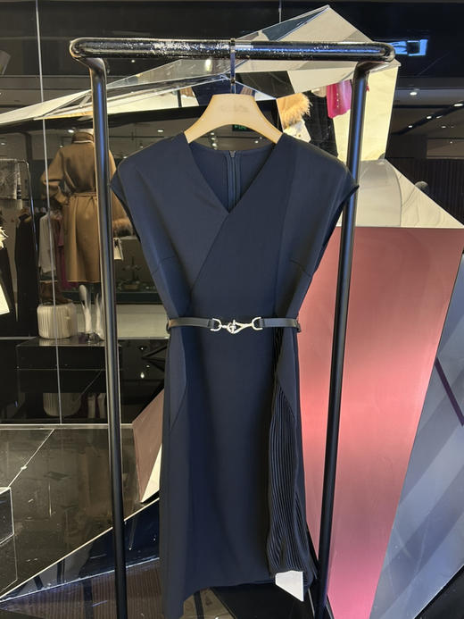 下摆收褶连衣裙 商品图0