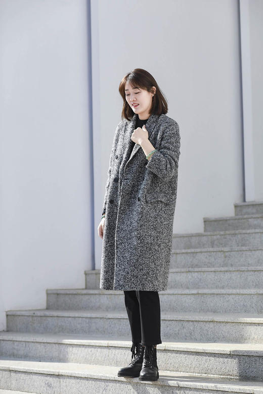 火桐hooton 新年战袍 30羊绒拼色长款大衣 商品图4