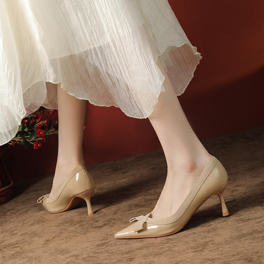TZW-3356-19 羊皮法式高跟鞋女细跟尖头单鞋通勤蝴蝶结气质不累脚浅口 商品图2
