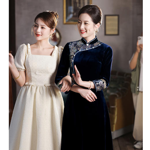 妈妈婚宴装进口丝绒旗袍春秋结婚年轻喜婆婆婚礼礼服HY231016 商品图1