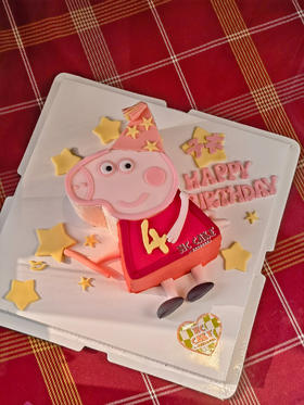 小猪佩琪异形蛋糕（约两个4寸大小）