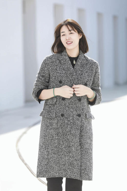 火桐hooton 新年战袍 30羊绒拼色长款大衣 商品图7