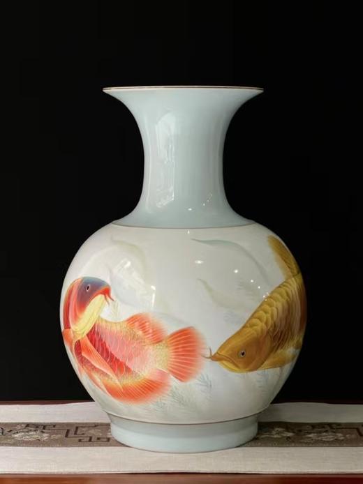 珐琅彩《富贵有余》赏瓶 商品图0