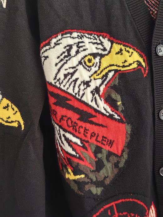 特价 XXL码（体重170-190斤）男士时尚V领精致刺绣开衫 商品图1