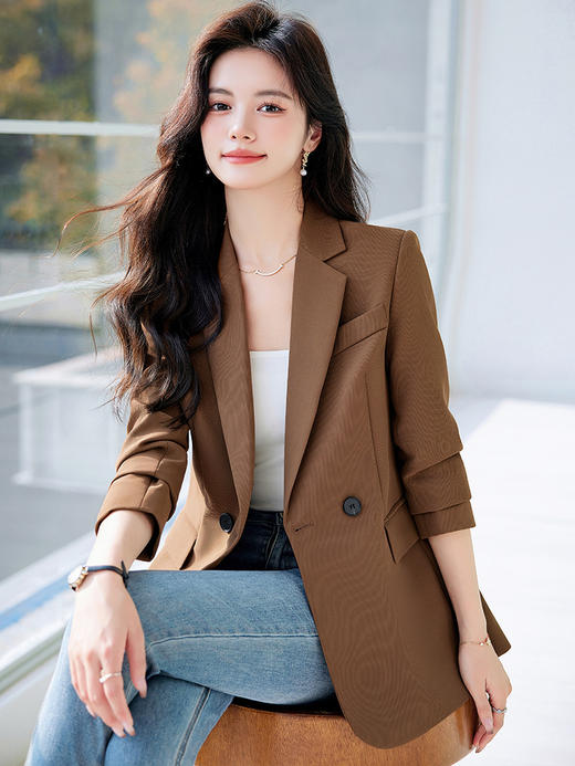 HZW-杏色西装外套女春秋2024新款设计感小众休闲气质韩版小西服 商品图4