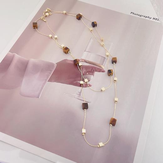 Oflye潮流饰品 美拉德复古虎眼石双层项链秋冬叠戴新款轻奢小众高级感毛衣链 商品图4