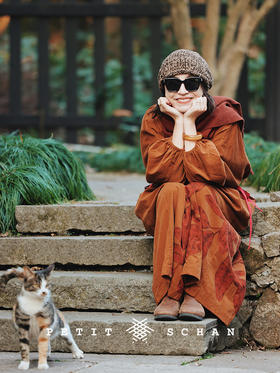 最后一片树叶 纯棉灯芯绒印花法国插画师原创新年款袍子/连衣裙