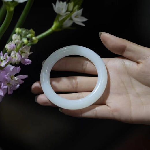 和田玉（羊脂玉）俄料手镯--福镯 （圈口请咨询客服） 商品图0