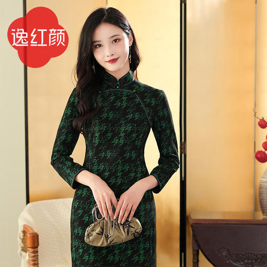 上海逸红颜 凤飞舞 2025秋冬款弹力针织千鸟格书香气旗袍中式礼服 商品图3