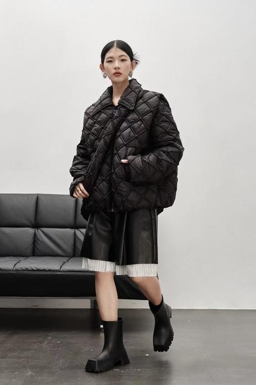 LNNNS 黑色绗缝可拆卸羽绒外套 17683 商品图2