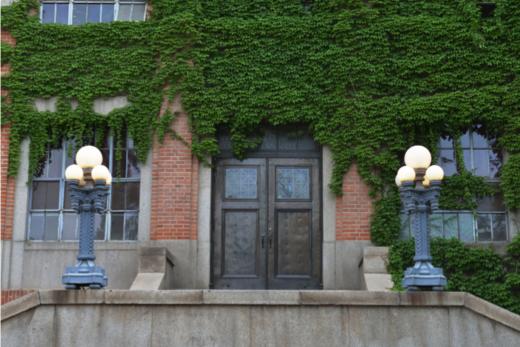 【探访清华大学-水木清华荷塘畔漫步校园之旅】深度探访清华校园，感受高校浓厚学术氛围｜与学子互动交流，锻炼沟通能力树立榜样｜参观校史馆，清华大学110年发展历程，探索清华精神｜餐厅用餐，提前感受大学生活 商品图2