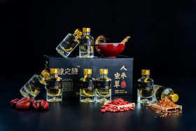 缘之禄人参虫草酒  42度 100ml*8瓶