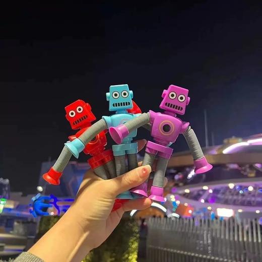 【超值49.9/任选5款！造型百搭，萌趣好玩！】自带吸盘 随意拼接伸缩机器人拉伸变形玩具，发光伸缩百变卡通吸盘机器人,卡通造型 萌趣解压！-QQ 商品图3