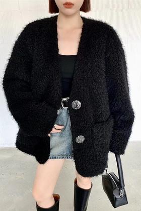 ESTELLICA V领时髦款毛绒绒羽绒服外套(羽绒内胆) 17690