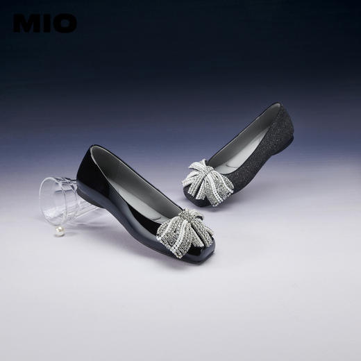 MIO米奥春季复古方头低跟浅口单鞋蝴蝶钻饰甜美小单鞋女鞋M241433703 商品图1