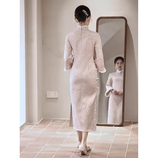 气质高级感，改良年轻款长款加绒厚款长袖粉色旗袍LBS2549 商品图4