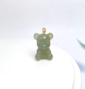 26840-18K和田玉吊坠-水青抱抱熊