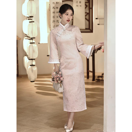 气质高级感，改良年轻款长款加绒厚款长袖粉色旗袍LBS2549 商品图3