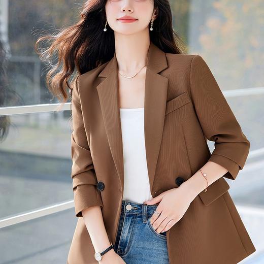 HZW-杏色西装外套女春秋2024新款设计感小众休闲气质韩版小西服 商品图1