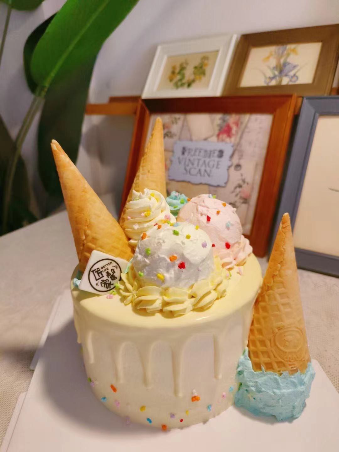 蛋筒冰激凌蛋糕（芒果夹心）