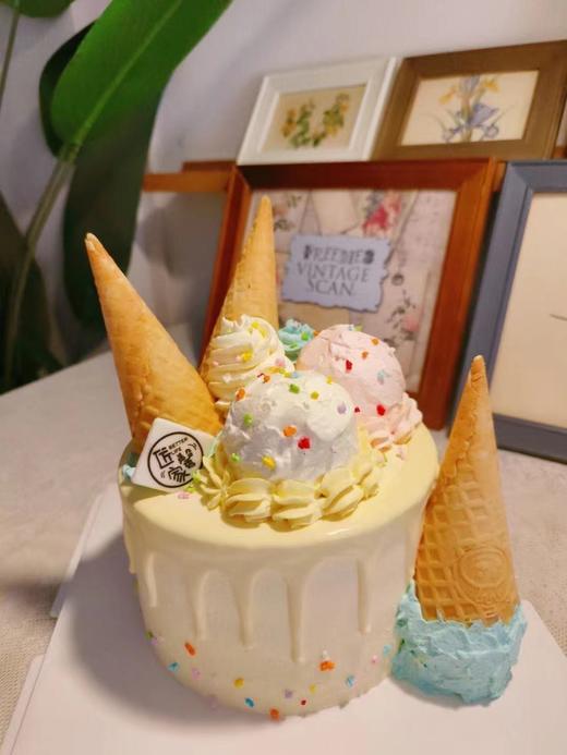 蛋筒冰激凌蛋糕（芒果夹心） 商品图0