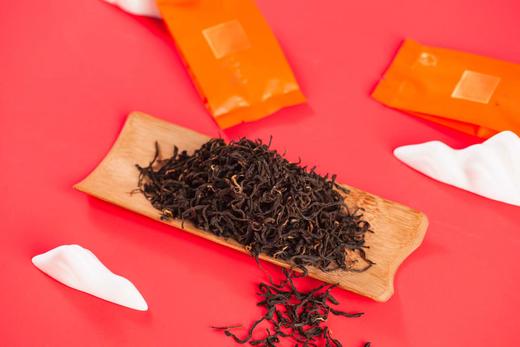 【口感甜醇 花香馥郁】凤宁号 心悦滇红 一级云南红茶 200g/盒 礼盒装（送礼爆款） 商品图4