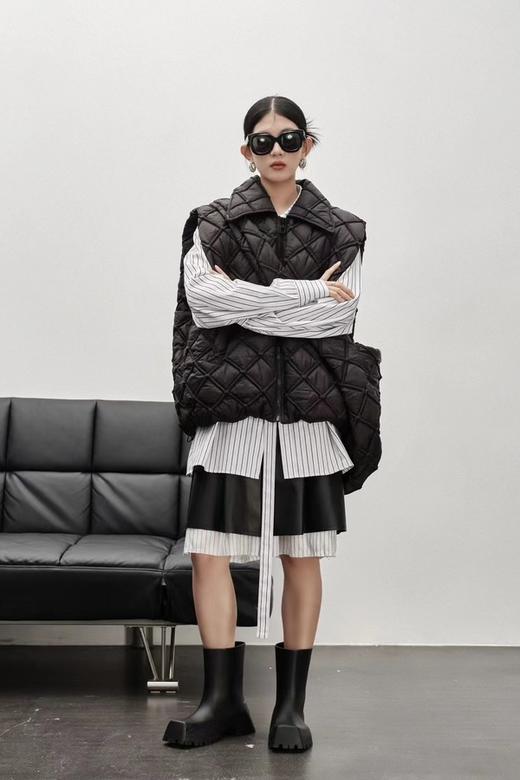 LNNNS 黑色绗缝可拆卸羽绒外套 17683 商品图6