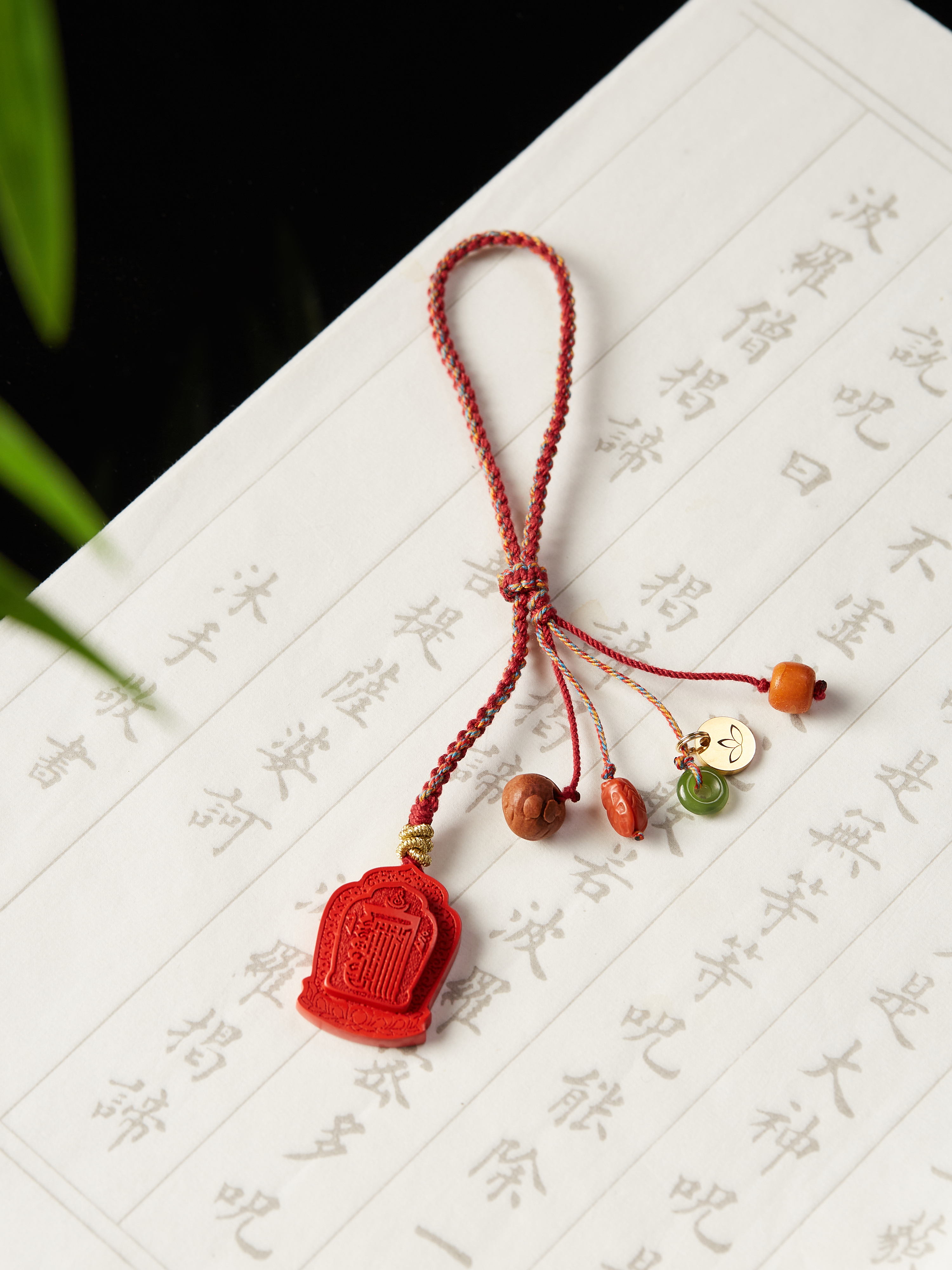 伟德bv1946官网-以光为引典藏于心