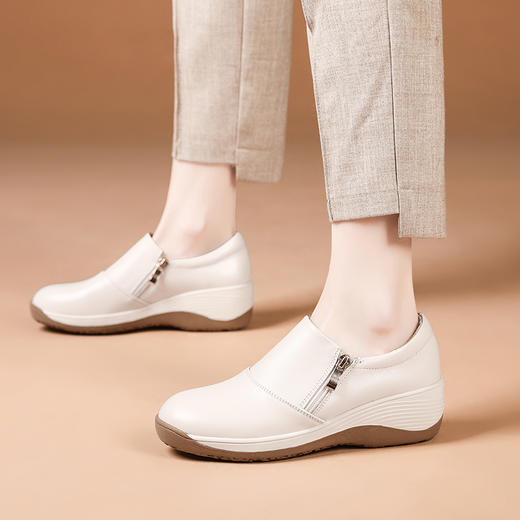 舒适休闲，新款厚底全真皮妈妈鞋系带拼色女鞋子BZ-ZC013-21B 商品图9