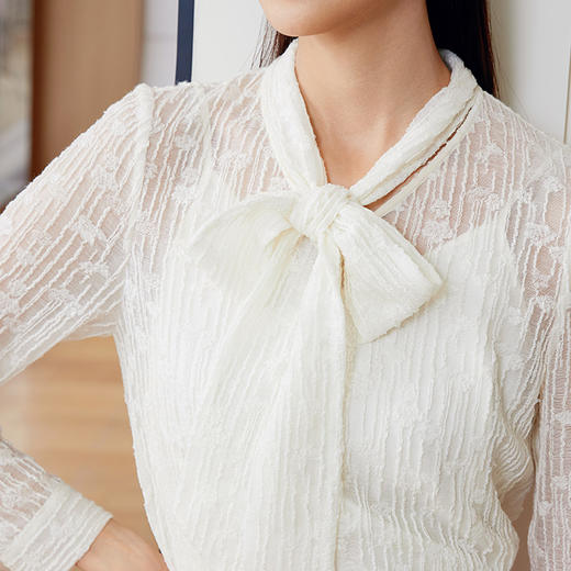 玳莎羊毛蕾丝提花两件套小衫女2024春季新款飘带设计感优雅上衣  EA31307 商品图2