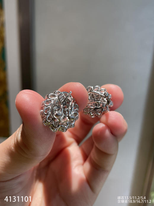 4131101，老坑高冰帝王绿蛋面耳钉。具体价格微信咨询 商品图7