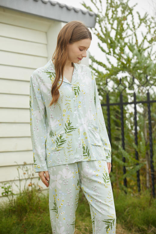 【满2件/99元】【秀黛】女翻领植物长袖套装L1551014T【门店同款】 商品图4