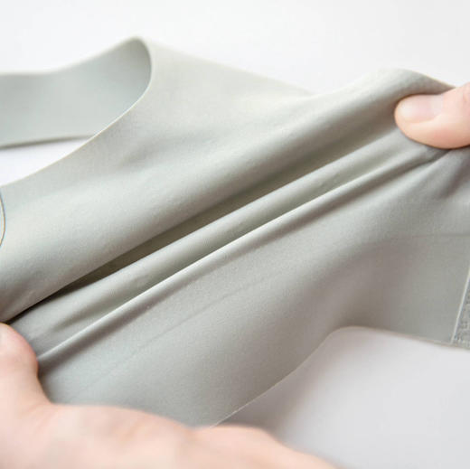 【109号】女士经典性感深V太空舱无痕无钢圈内衣文胸 商品图9