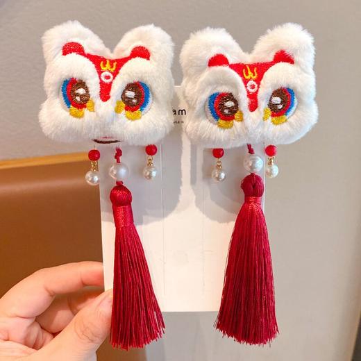 超喜庆的新年发箍+发夹 新年发箍2024新年快乐头饰 可爱发夹边夹 醒狮国风 汉服头饰 儿童发饰布艺新年配饰 商品图3