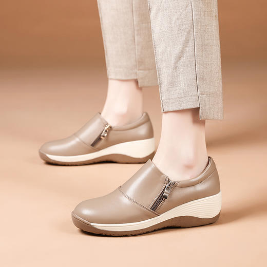 舒适休闲，新款厚底全真皮妈妈鞋系带拼色女鞋子BZ-ZC013-21B 商品图0