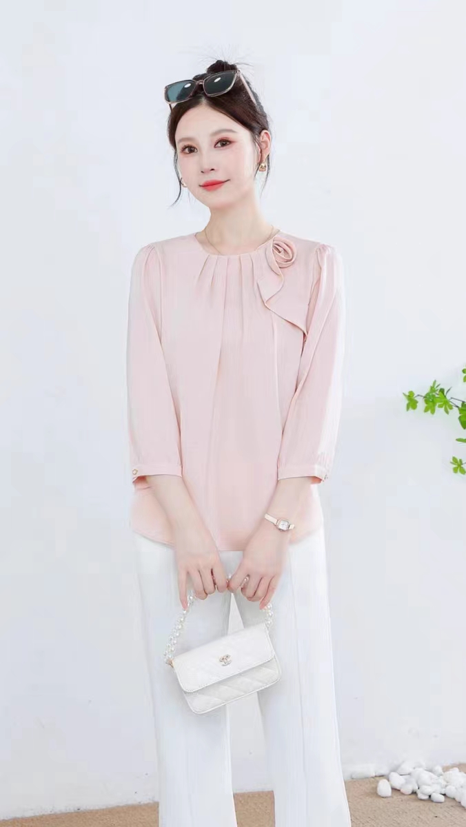 A7048        法式气质小众减龄百搭七分袖上衣