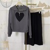 A7061       韩版时尚气质休闲爱心印花卫衣+半身裙两件套套裙（特价不退换） 商品缩略图3