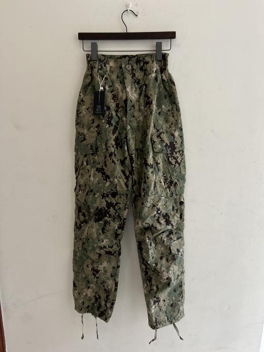 正品美军裤子 27码一件 （建议腰围2尺-2尺1） 商品图0