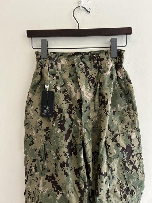 正品美军裤子 27码一件 （建议腰围2尺-2尺1） 商品图1