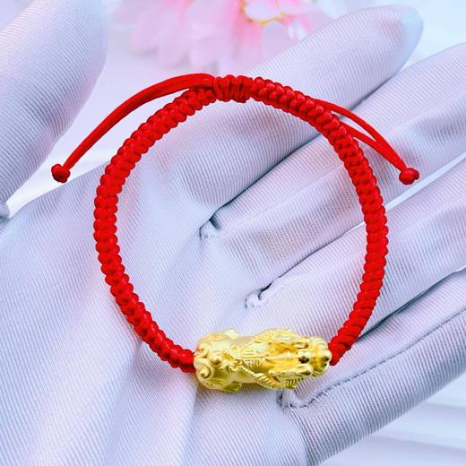 【限时7.5折】【定价黄金】足金 #招财纳福 3D硬金招财纳福貔貅红绳调节成品手串(AA3DSC00350)（预售产品下单后不退款不退货不换货不补差价） 商品图3