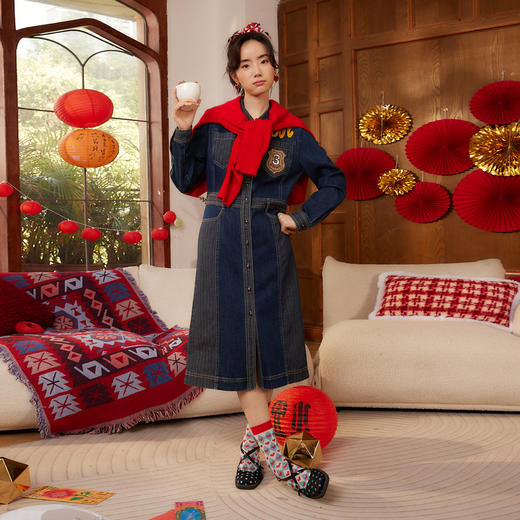 谜底牛仔连衣裙长袖女2024春款复古重工绣花修身中长裙241ML0020 商品图0