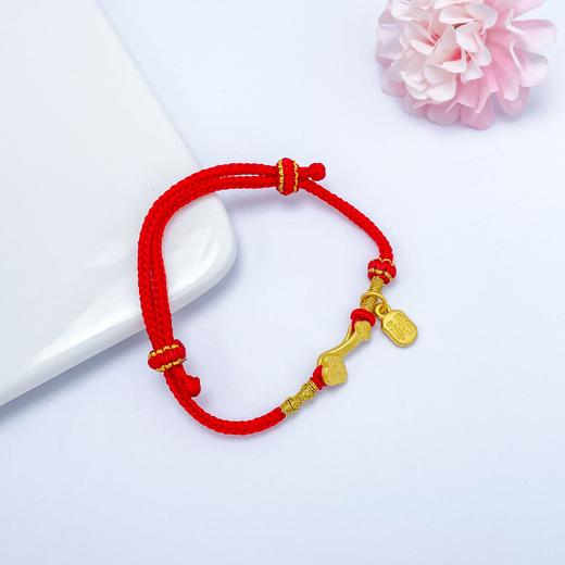 【限时7.5折】【定价黄金】足金 3D硬金如意福字吊饰红绳调节成品手串(AA3DSC00294)（预售产品下单后不退款不退货不换货不补差价） 商品图2