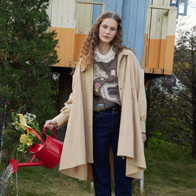 谜底设计感风衣女2024春季新款时尚立领A型前短后长外套241ME0124