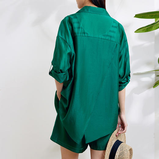 玳莎度假风短裤外套女2024年春季新款宽松纯色简约设计感小众套装  EA31302/EA36101 商品图3