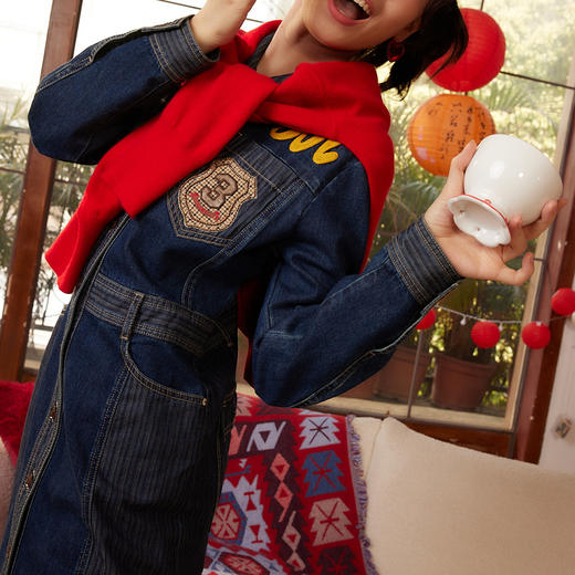 谜底牛仔连衣裙长袖女2024春款复古重工绣花修身中长裙241ML0020 商品图2