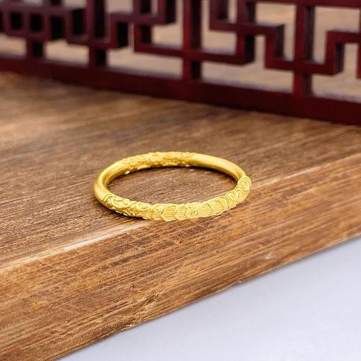 【限时克减150元】足金999.9 古法半实心固口双边花卉卷草纹圈戒(AEWZGFJZ00009)（预售产品下单后不退款不退货不换货不补差价（预售产品下单后不退款不退货不换货不补差价 商品图1