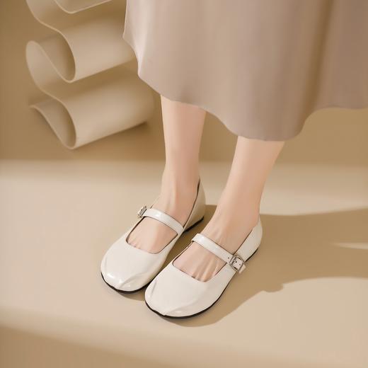 westory2024年春季新款低平跟蝴蝶结金属头优雅气质女鞋S24AE56841 商品图2