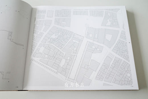 瑞士原版 | 欧洲70座城市广场的图纸集 Squares Urban Spaces in Europe 商品图7